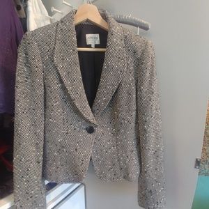 Armani blazer size 8 in EUC